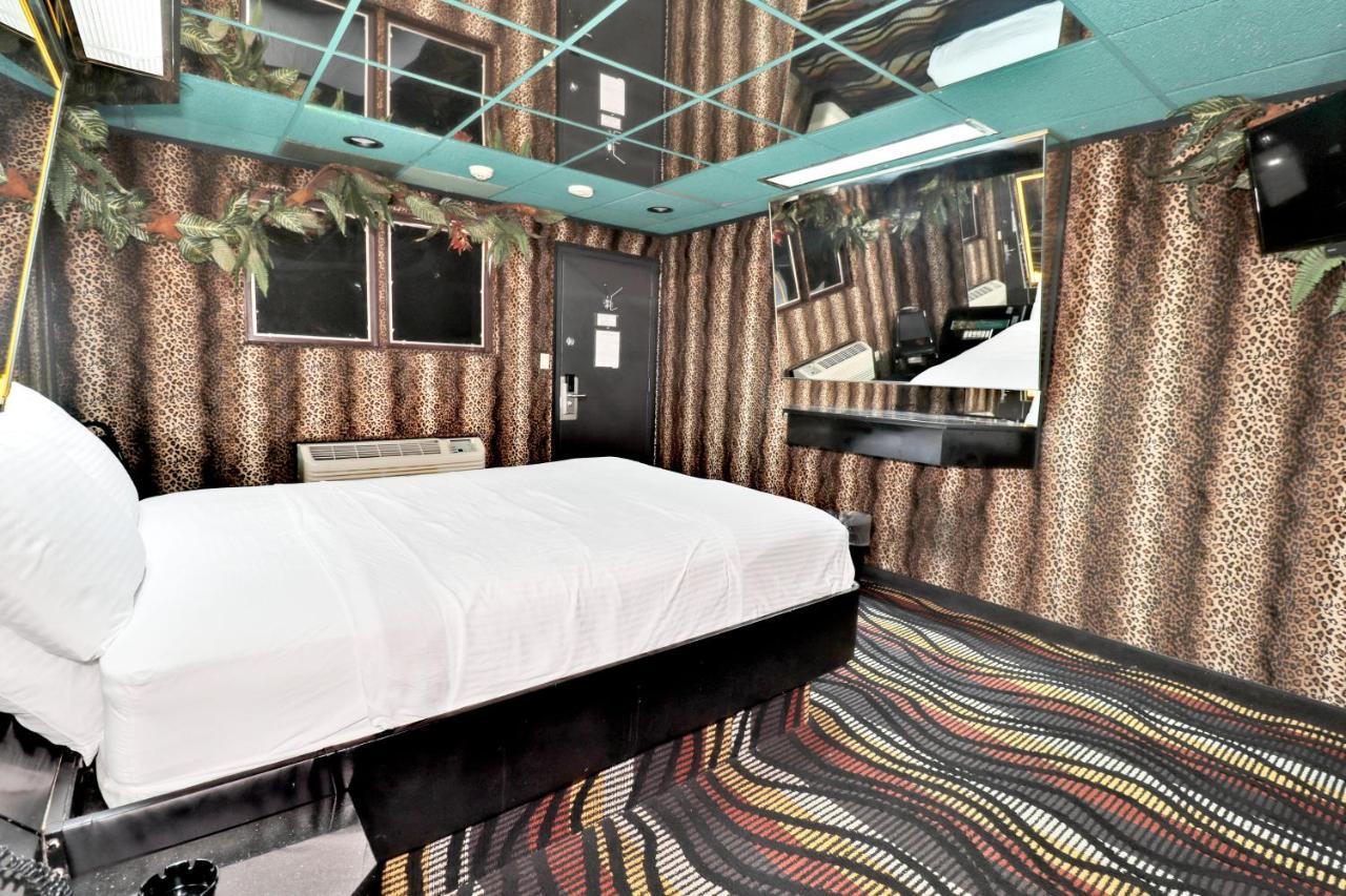 Hollywood Motel Farmingdale Eksteriør bilde
